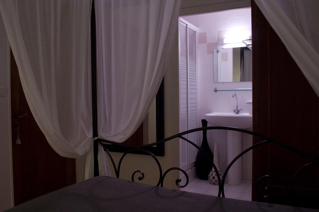 Chambres D'Hotes Domaine De La Brette Moncrabeau Oda fotoğraf